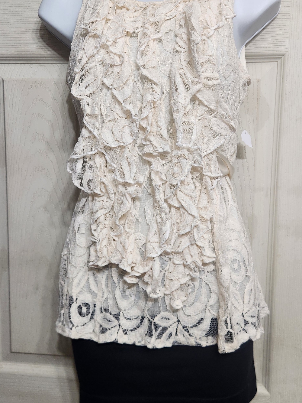Rue21 Cream Lace Ruffle Camisole